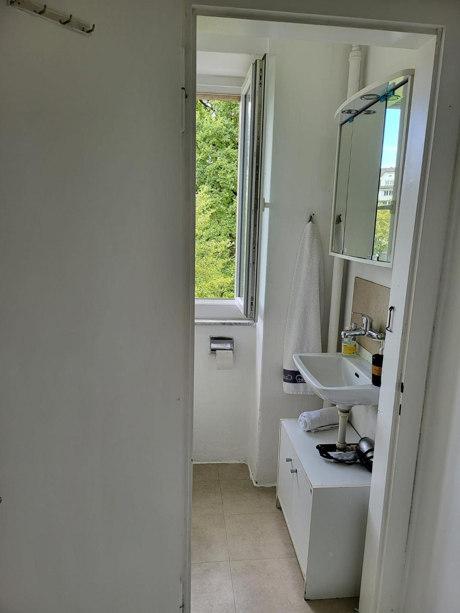 Bastis Central Guesthouse Lucerne City Экстерьер фото