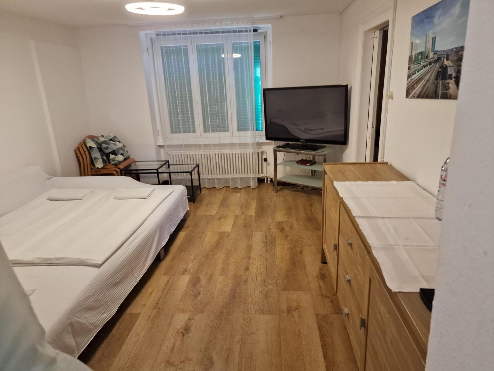 Bastis Central Guesthouse Lucerne City Экстерьер фото