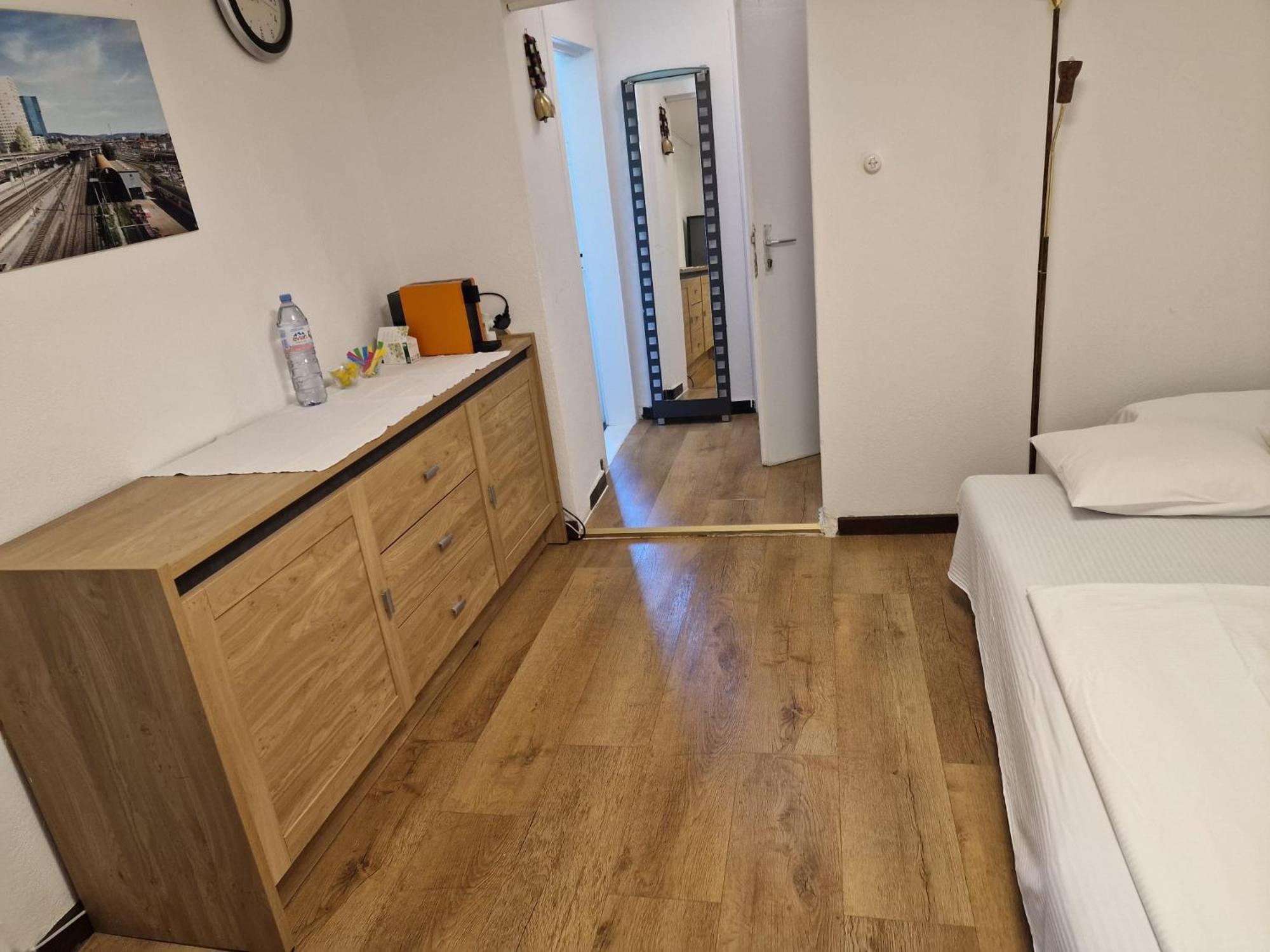 Bastis Central Guesthouse Lucerne City Экстерьер фото